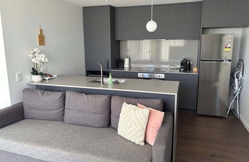 Reid Apartment | 8th Floor Reid Penthouse with Views