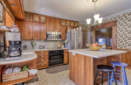 Trenton Apartment | 9 2BR Acadia Cottage w/AC Open Hearth Inn