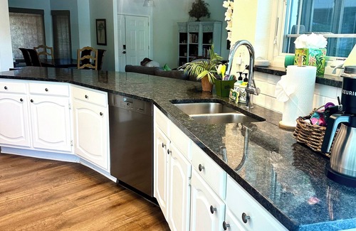 La Paz At Desert Springs House | 9 AM check in 9 PM check out, south facing sunny yard, Kierland area, 6 bikes