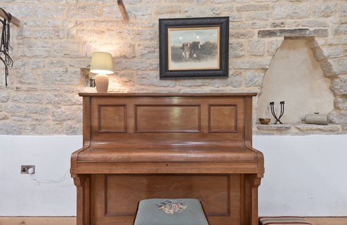 Littlebredy Cottage | 9 bedroom accommodation in Litton Cheney, near Dorchester