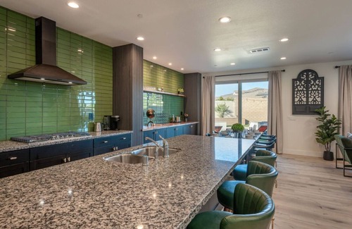 Coachella Villa | 9 Bedrooms/Theater/Pool/PickleBall/Sleeps 23