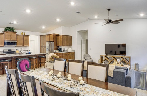 Greenacres House | 9 Mi to Dtwn Bakersfield: Pet-Friendly Home