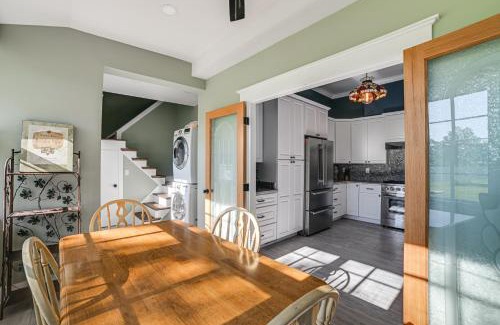 Waverly House | 9 Mi to Kentucky Lake Spacious Victorian Home!