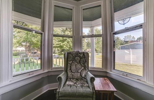 Waverly House | 9 Mi to Kentucky Lake Spacious Victorian Home!
