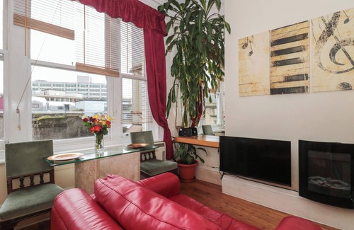 Bristol Old City Cottage | 9 Old City Chambers