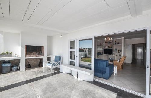 Yzerfontein House | 9 on Dolfyn
