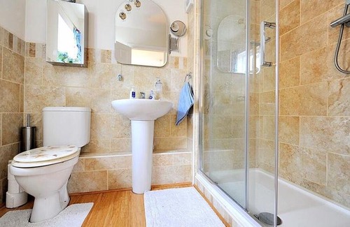 Lyme Regis House | 9 St Georges Hill