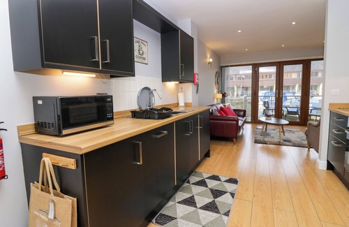 Tewitfield Cottage | 9 Swan House