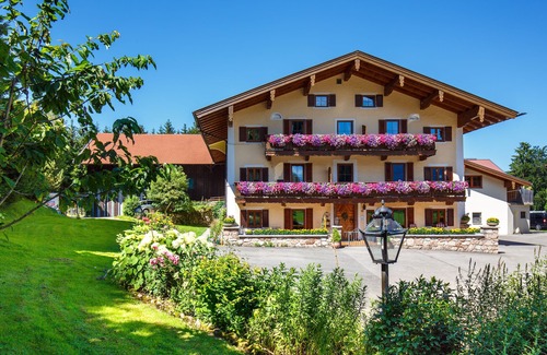 Ruhpolding Apartment | 9. vacation apartment Berganemone, 89sqm, balcony, kitchen, 2 bedrooms, 1 living room