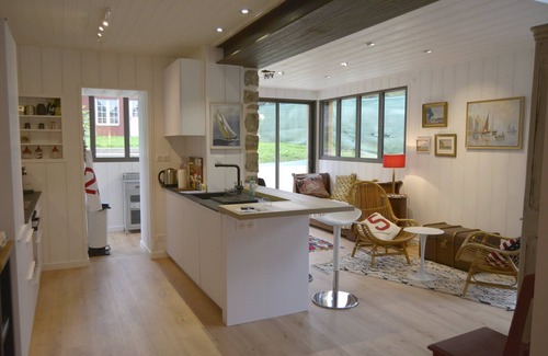 Morgat House | 90 m from Morgat beach, fully renovated 3-bedroom house on quiet street