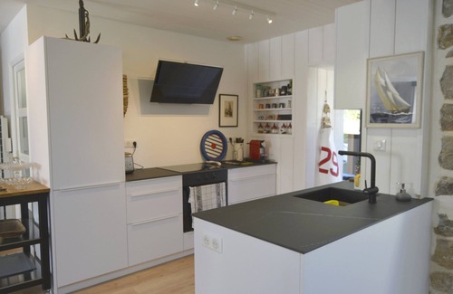 Morgat House | 90 m from Morgat beach, fully renovated 3-bedroom house on quiet street