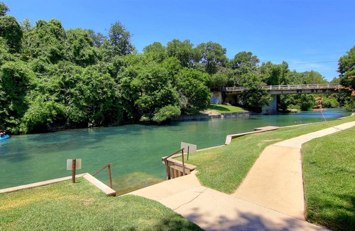 New Braunfels Apartment | 90 m² Apartment ∙ 2 bedrooms ∙ 6 guests