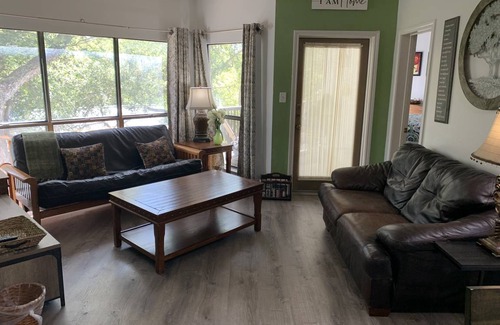 New Braunfels Apartment | 90 m² Apartment ∙ 2 bedrooms ∙ 6 guests