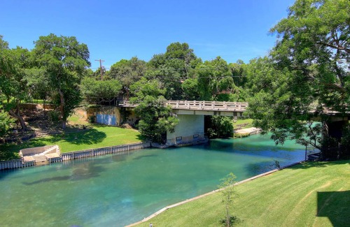 New Braunfels Condo | 90 m² Condo ∙ 2 bedrooms ∙ 6 guests