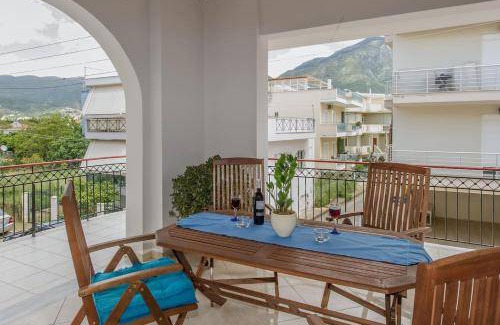 Anatolikos Sinikismos Apartment | 90 m² Apartment ∙ 2 bedrooms ∙ 4 guests