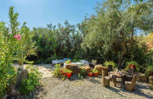Guaro House | 90 m² House ∙ 2 bedrooms ∙ 4 guests