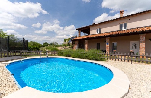 Oprtalj House | 90 m² House ∙ 2 bedrooms ∙ 6 guests