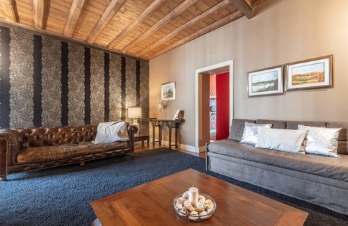 Historic Centre Apartment | 92 m² Apartment ∙ 1 bedroom ∙ 4 guests