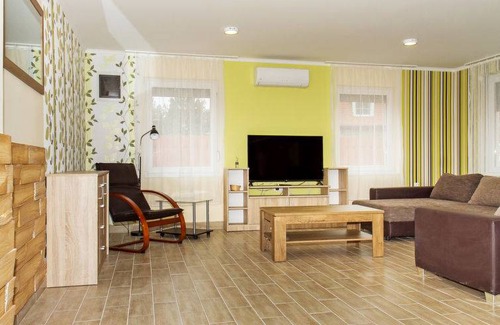 Balatonkeresztur House | 95 m² House ∙ 3 bedrooms ∙ 6 guests
