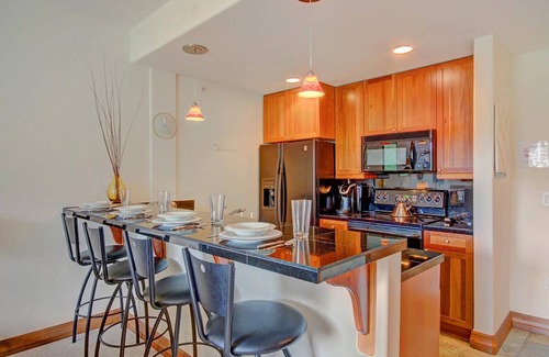 The Highlands Condo | 96 m² Condo ∙ 2 bedrooms ∙ 6 guests