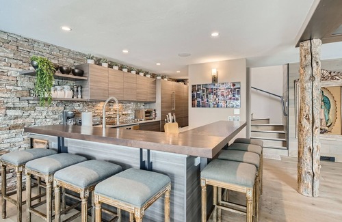 Vail House | 970 Fairway Ct., Vail Golf Course Home - Hot Tub, Fire Pit