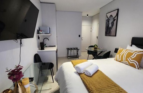 Greater Johannesburg Metropolitan Area Apartment | 97B Flex 2 on Murray, Waverly