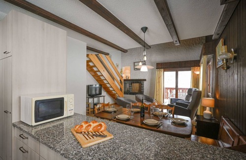 Ovronnaz Apartment | 98 m² Apartment ∙ 3 bedrooms ∙ 6 guests