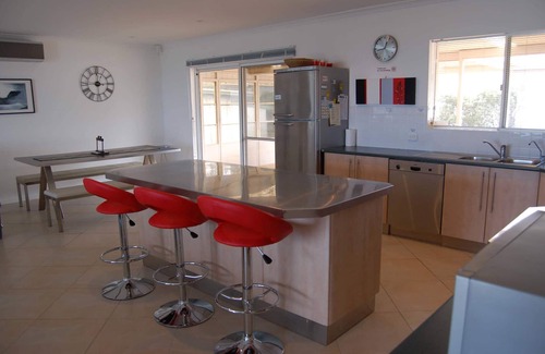 Hayborough House | 98 Seagull Ave - First Class Property with Stunning Sea Views