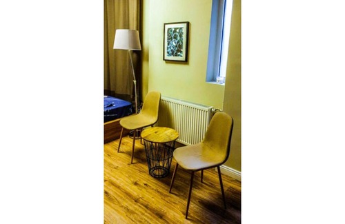 Bucharest City-Centre Apartment | 9A Studio, Romana Square