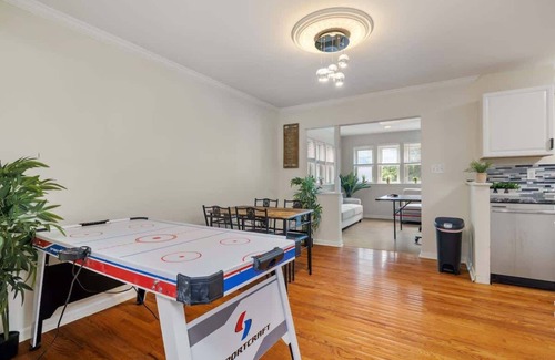 Pittsburgh House | 9Mins to Downtown with PingPong