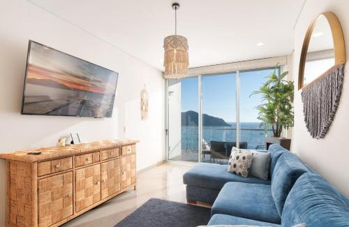 Zona Dorada Apartment | 9th floor on Camino Al Mar Direct access to the beach