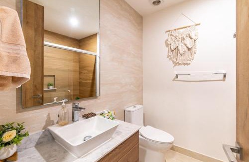 Zona Dorada Apartment | 9th floor on Camino Al Mar Direct access to the beach