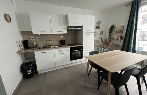 Boulogne-sur-Mer Apartment | A 2 pas du Beffroi, 2-4p Wifi, Parking