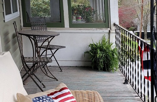 Honesdale House | A 20s Cottage in Honesdale