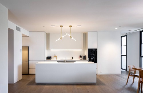 South Yarra Apartment | A 3 bedroom, 3.5 bathroom entire apartment perched on the city's doorstep