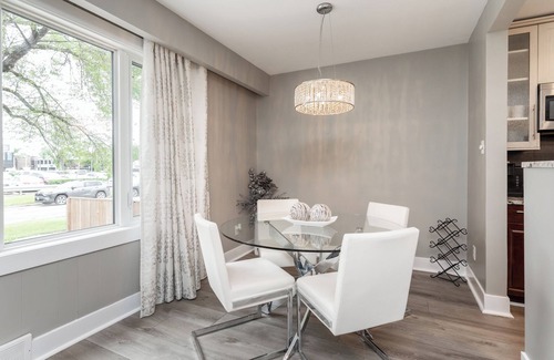 Tuxedo Apartment | (A+496)River Heights Area+ Spacious & Cozy 2 Bdr+Parking