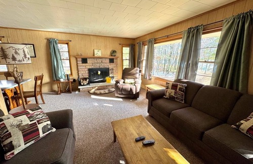 St Germain Cottage | A 5 bedroom , 3 bath vacation home directly on the lake shore