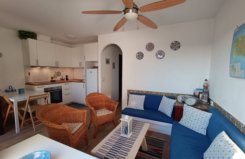 Son Bou Apartment | A 5-minute walk to Son Bou beach, with beautiful sea views!