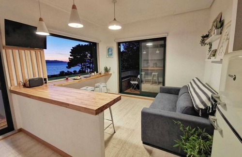 Vigo Apartment | ¡ A 50 Metros de la Playa , con Unas Vistas Increíbles a las Islas Cíes Vigo