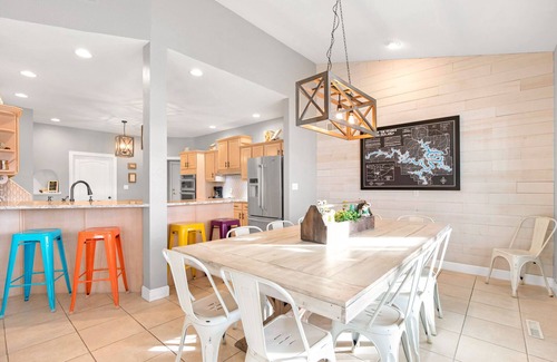 Camdenton House | A 5500 sq ft.Luxury Home~Huge Boat Dock~Perfect for Large Groups~Waterfront~Pool Table~Firepit