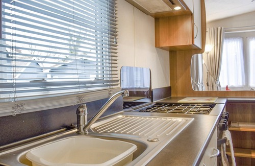 Barnoldswick Cottage | A beautiful two bedroomed van situated on the popular holiday park in Sandown on the Isle of Wight.