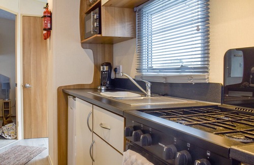Barnoldswick Cottage | A beautiful two bedroomed van situated on the popular holiday park in Sandown on the Isle of Wight.