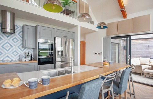 Par Cottage | A beautifully crafted lodge, designed to offer the wow factor.