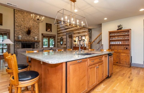 Saint Francis Cabin | A Bourbon Connoisseur's dream is where you will find Rolling Fork Farm