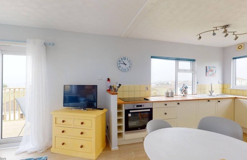 Hayle Cottage | A bright, fresh and modern holiday bolthole, Ocean swell sleeps up to 6 guests