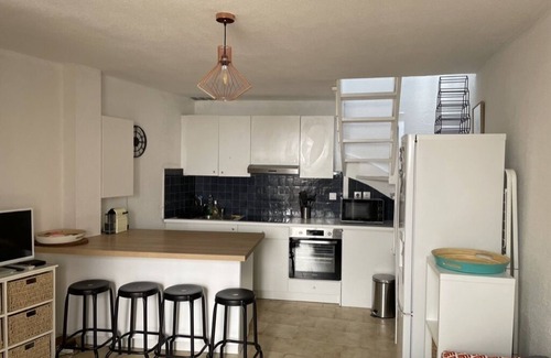Quartier Administrations House | A calm cosy townhouse with private courtyard - 5 mins from arena