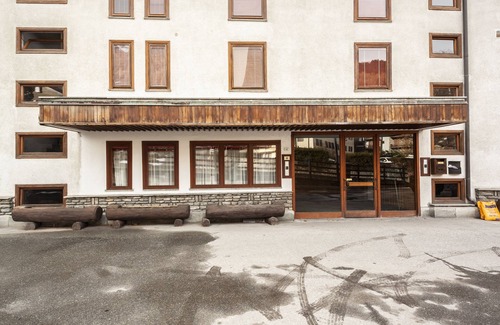 Courmayeur Apartment | A chalet-style suite in the heart of Courmayeur!