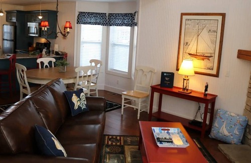 Branson Resort | A Charming Lakeside Escape with Endless Family Fun- Branson Family Fun-3 Bd.