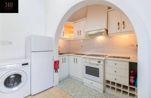 Il-Balluta Apartment | A comfy Seafront 1BR APT, in Tower Road in Sliema