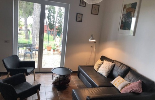 Imperia House | A confortable nest, guarded by a big lebanon cedar tree,